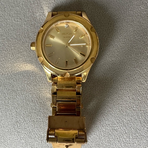 Women’s Nixon Good Watch - Picture 1 of 5